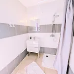 Holiday home Domaine Du Luth Grand - 8 Ch - 19 Lits -poitiers Futuroscope Et Aquascope Quincay