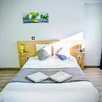 Holiday home Domaine Du Luth Grand - 8 Ch - 19 Lits -poitiers Futuroscope Et Aquascope Quincay