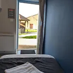 Holiday home Domaine Du Luth Grand - 8 Ch - 19 Lits -poitiers Futuroscope Et Aquascope Quincay